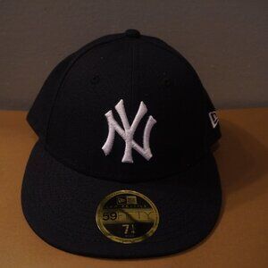 New Era Low Profile fitted cap 7 1/4